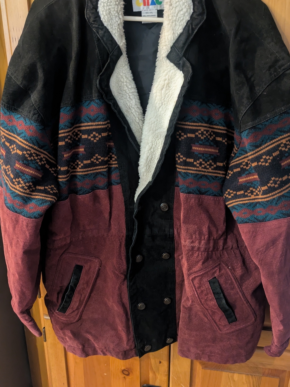 Men's Patterned Sherpa-Lined Coat in Black & Burgundy